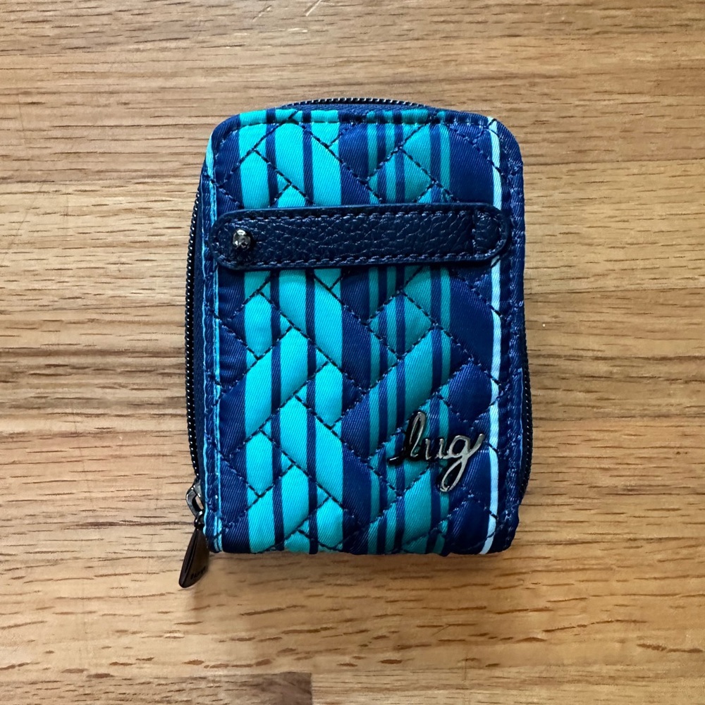 Lug card holder